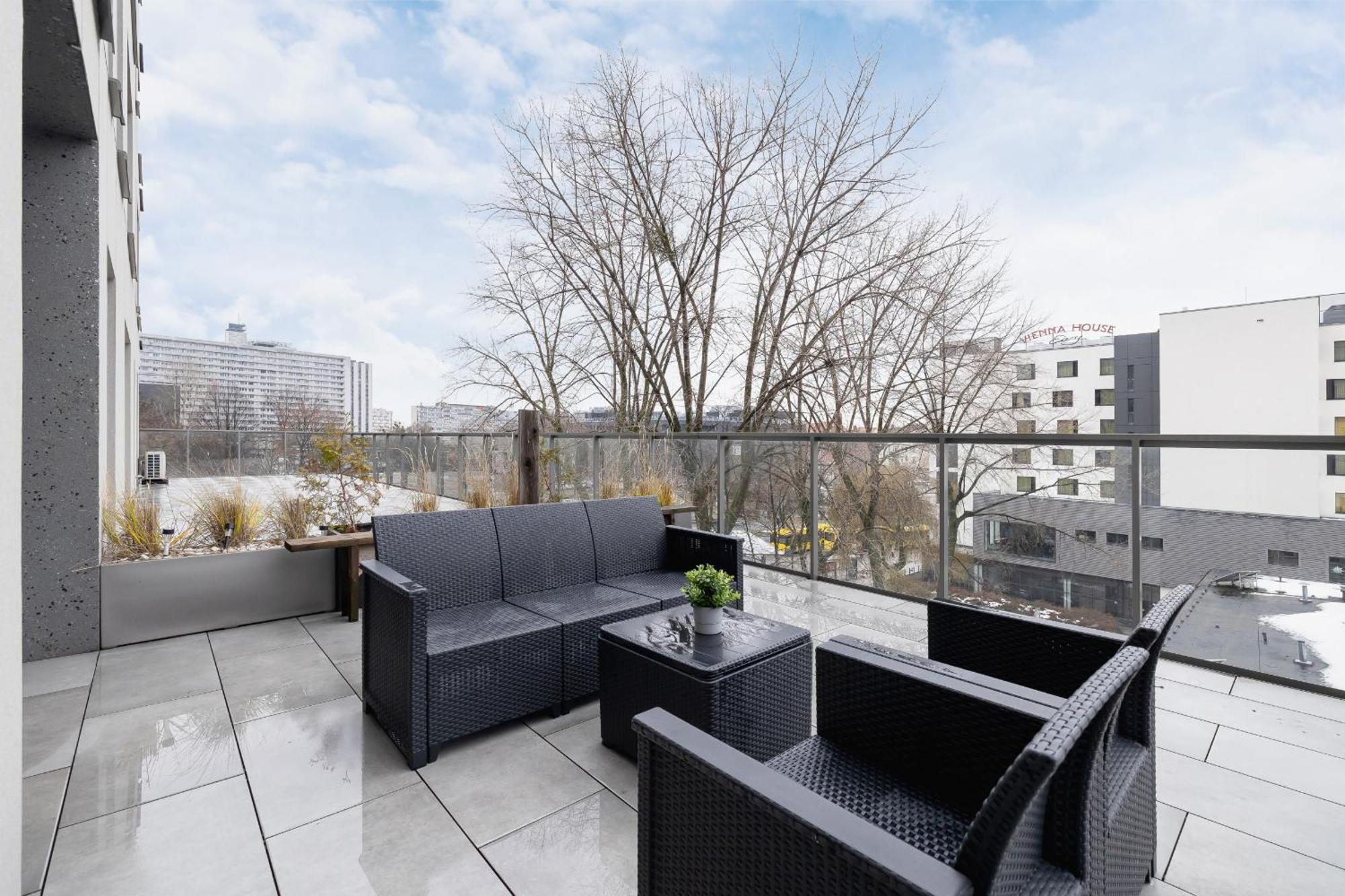 Exclusive Apartment In Katowice With Balcony, Parking, Gym And Sauna By Noclegi Renters Екстериор снимка